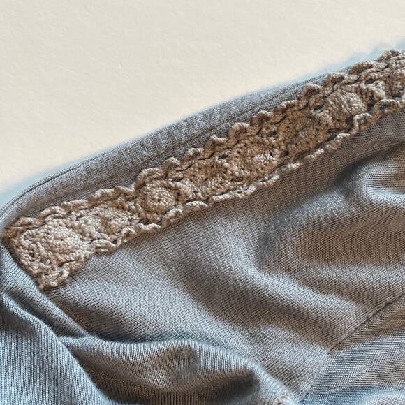 GREEN by Green Dragon Embroidered Top Womens Large Gray V-Neck Modal Boho Soft - Picture 8 of 12